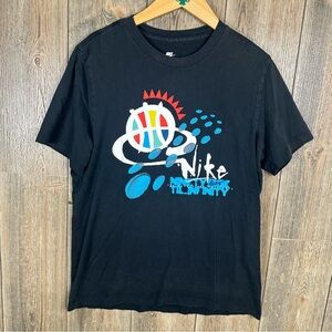 Nike NSW 96 Til Infinity Short Sleeve Graphic T-Shirt Black Mens Size Large